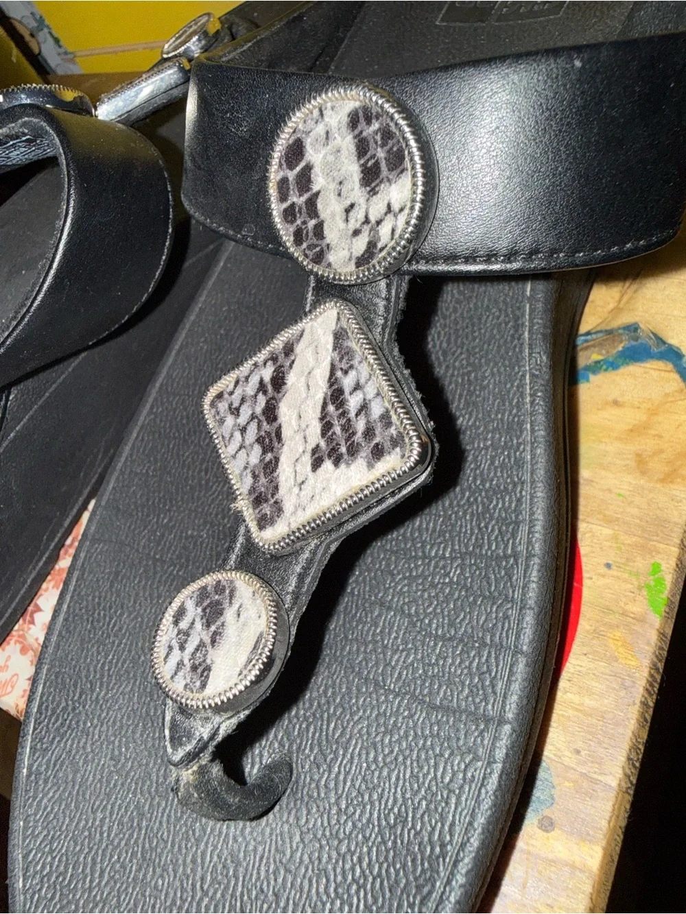 Fitflop Black Snake-Print Embellished Toe-Post Sandals